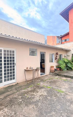 Casa à venda com 250m², 4 quartos e 4 vagasQuintal - Edícula