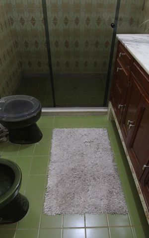 Casa à venda com 650m², 3 quartos e 4 vagasBanheiro social 2