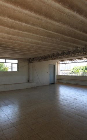 Casa à venda com 650m², 3 quartos e 4 vagasTerraço