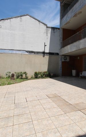 Casa à venda com 650m², 3 quartos e 4 vagasQuintal