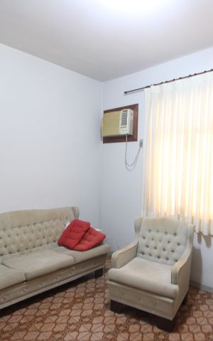 Casa à venda com 650m², 3 quartos e 4 vagasEscritório
