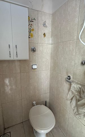 Casa à venda com 68m², 2 quartos e 1 vagaLavabo