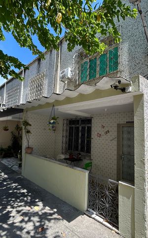 Casa à venda com 68m², 2 quartos e 1 vagaFachada