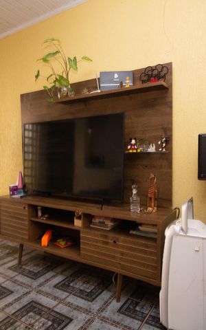 Casa à venda com 195m², 2 quartos e 2 vagas Casa à venda com 195m², 2 quartos e 2 vagasSala