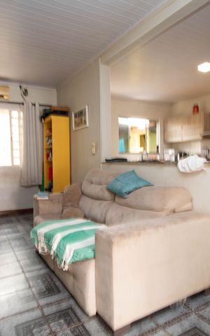 Casa à venda com 195m², 2 quartos e 2 vagas Casa à venda com 195m², 2 quartos e 2 vagasSala
