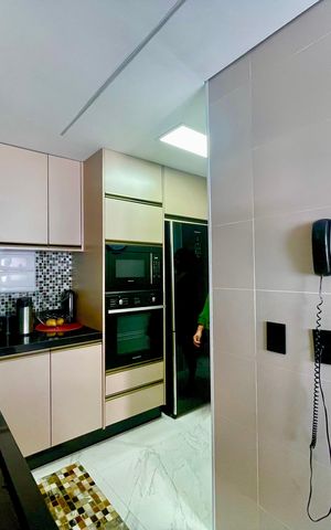 Apartamento à venda com 80m², 3 quartos e 4 vagas Apartamento à venda com 80m², 3 quartos e 4 vagasCozinha