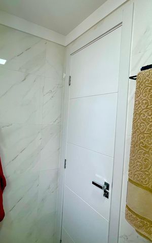 Apartamento à venda com 80m², 3 quartos e 4 vagas Apartamento à venda com 80m², 3 quartos e 4 vagasBanheiro 1
