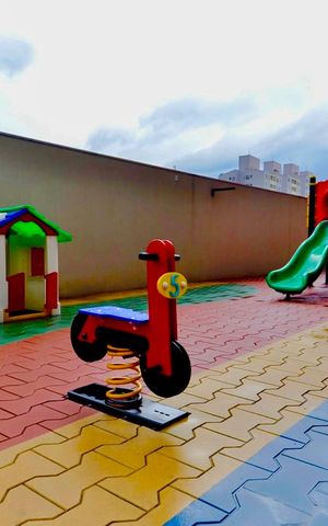 Apartamento à venda com 80m², 3 quartos e 4 vagas Apartamento à venda com 80m², 3 quartos e 4 vagasPlayground