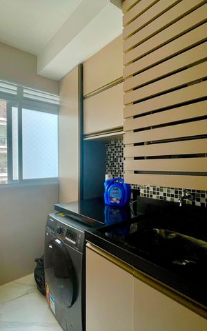 Apartamento à venda com 80m², 3 quartos e 4 vagas Apartamento à venda com 80m², 3 quartos e 4 vagasÁrea de Serviço