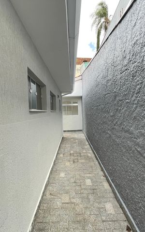 Casa de condomínio para alugar com 600m², 3 quartos e 4 vagas