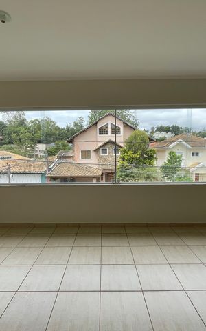 Casa de condomínio para alugar com 600m², 3 quartos e 4 vagas Casa de condomínio para alugar com 600m², 3 quartos e 4 vagasSala