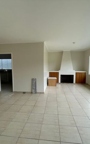 Casa de condomínio para alugar com 600m², 3 quartos e 4 vagas Casa de condomínio para alugar com 600m², 3 quartos e 4 vagasSala