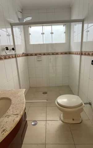 Casa de condomínio para alugar com 600m², 3 quartos e 4 vagas Casa de condomínio para alugar com 600m², 3 quartos e 4 vagasBanheiro Social