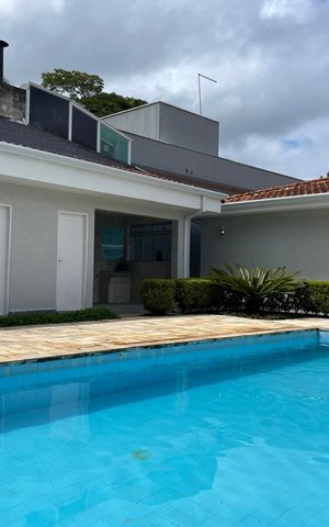 Casa de condomínio para alugar com 600m², 3 quartos e 4 vagas Casa de condomínio para alugar com 600m², 3 quartos e 4 vagasPiscina