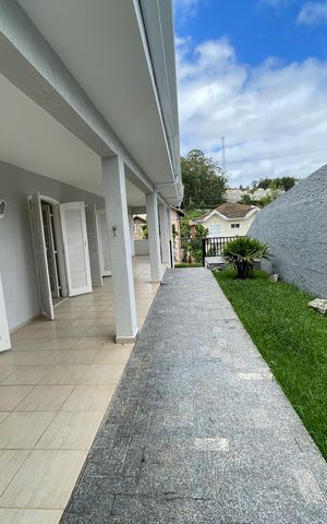 Casa de condomínio para alugar com 600m², 3 quartos e 4 vagas Casa de condomínio para alugar com 600m², 3 quartos e 4 vagasQuintal