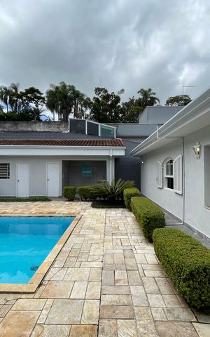 Casa de condomínio para alugar com 600m², 3 quartos e 4 vagas Casa de condomínio para alugar com 600m², 3 quartos e 4 vagasPiscina