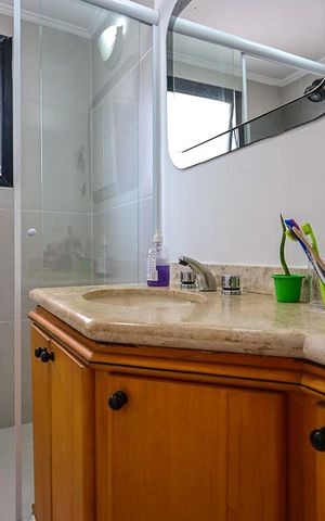 Apartamento à venda com 140m², 4 quartos e 3 vagasBanheiro Suíte 2