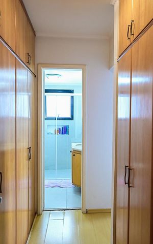 Apartamento à venda com 140m², 4 quartos e 3 vagasArmário da Suíte  2