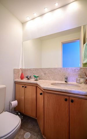 Apartamento à venda com 140m², 4 quartos e 3 vagasLavabo
