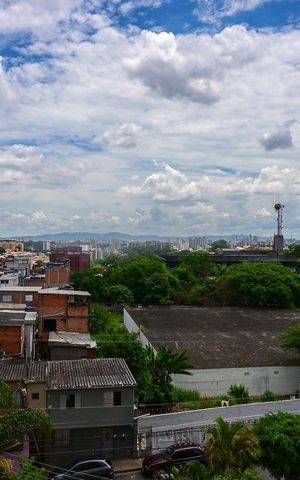 Apartamento à venda com 140m², 4 quartos e 3 vagasVista da Suíte 2