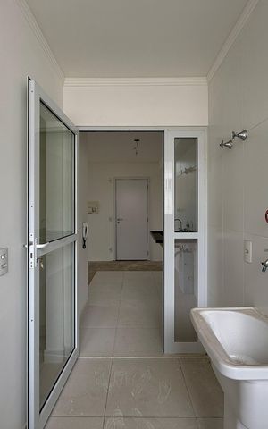 Apartamento à venda com 83m², 3 quartos e 2 vagas Apartamento à venda com 83m², 3 quartos e 2 vagasÁrea de Serviço