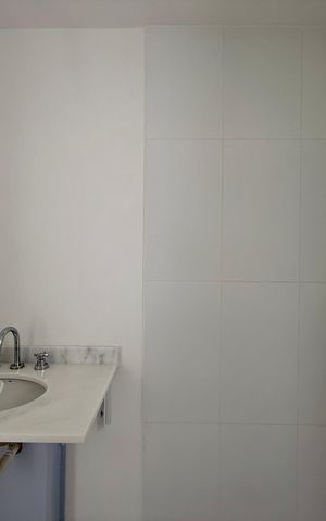 Apartamento à venda com 83m², 3 quartos e 2 vagas Apartamento à venda com 83m², 3 quartos e 2 vagasBanheiro Social