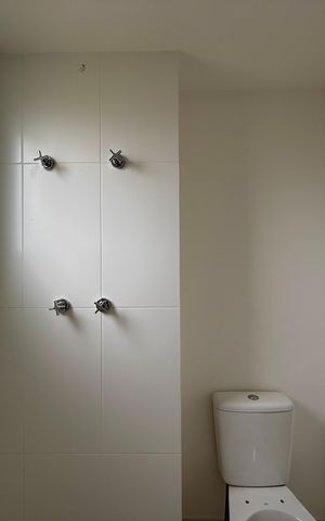 Apartamento à venda com 83m², 3 quartos e 2 vagas Apartamento à venda com 83m², 3 quartos e 2 vagasBanheiro Suíte