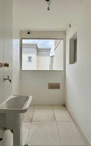 Apartamento à venda com 83m², 3 quartos e 2 vagas Apartamento à venda com 83m², 3 quartos e 2 vagasÁrea de Serviço