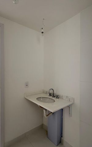 Apartamento à venda com 83m², 3 quartos e 2 vagas Apartamento à venda com 83m², 3 quartos e 2 vagasBanheiro Social