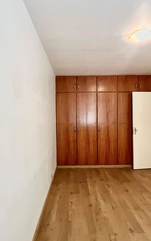 Apartamento à venda com 240m², 3 quartos e 2 vagas Apartamento à venda com 240m², 3 quartos e 2 vagasSUITE