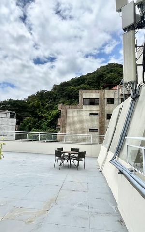 Apartamento à venda com 240m², 3 quartos e 2 vagas Apartamento à venda com 240m², 3 quartos e 2 vagasÁrea comum