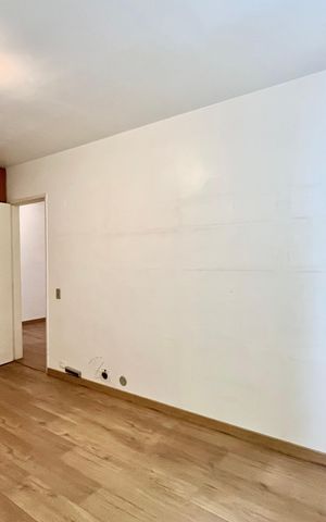 Apartamento à venda com 240m², 3 quartos e 2 vagas Apartamento à venda com 240m², 3 quartos e 2 vagasSUITE