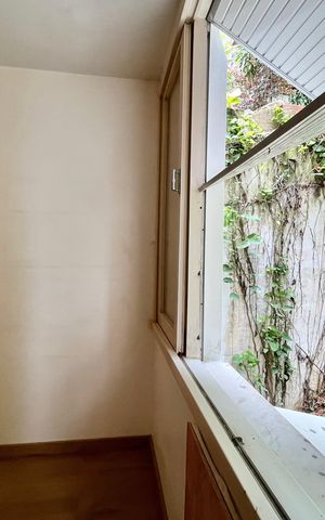 Apartamento à venda com 240m², 3 quartos e 2 vagas Apartamento à venda com 240m², 3 quartos e 2 vagasSUITE