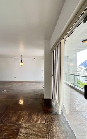 Apartamento à venda com 240m², 3 quartos e 2 vagas Apartamento à venda com 240m², 3 quartos e 2 vagasSALA