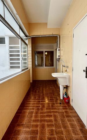 Apartamento à venda com 240m², 3 quartos e 2 vagas Apartamento à venda com 240m², 3 quartos e 2 vagasÁrea de Serviço