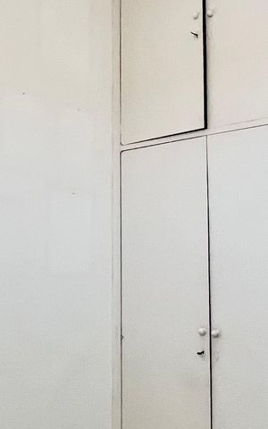 Apartamento à venda com 240m², 3 quartos e 2 vagas Apartamento à venda com 240m², 3 quartos e 2 vagasQuarto de Serviço