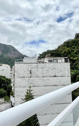 Apartamento à venda com 240m², 3 quartos e 2 vagas Apartamento à venda com 240m², 3 quartos e 2 vagasÁrea comum