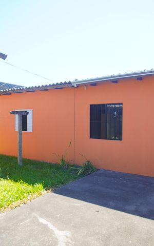 Casa à venda com 60m², 2 quartos e 1 vagaÁrea externa