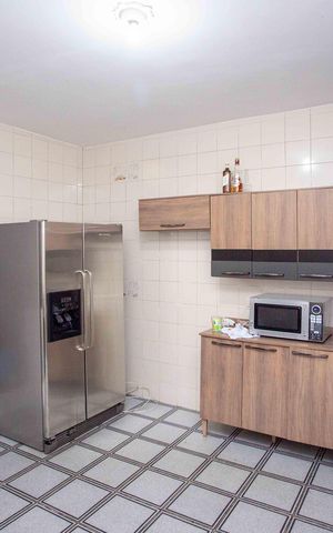 Casa à venda com 80m², 3 quartos e 2 vagasCozinha