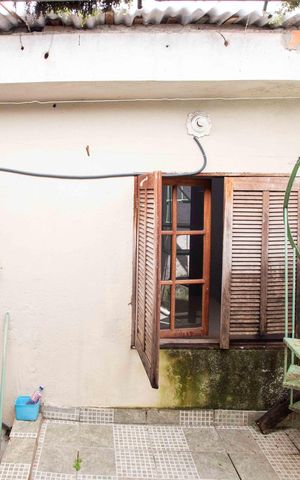 Casa à venda com 80m², 3 quartos e 2 vagasÁrea de Serviço