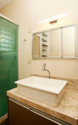 Casa à venda com 208m², 3 quartos e 4 vagasBanheiro 1