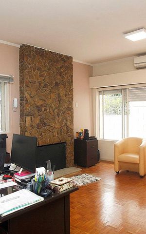 Casa à venda com 208m², 3 quartos e 4 vagasSala 1