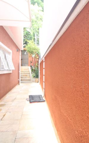 Casa à venda com 240m², 4 quartos e 3 vagasCorredor
