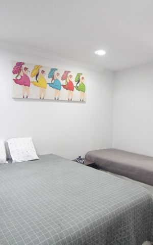 Casa à venda com 240m², 4 quartos e 3 vagasSuíte 2