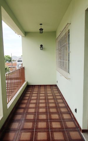 Casa à venda com 386m², 4 quartos e 2 vagasVaranda do Quarto 1