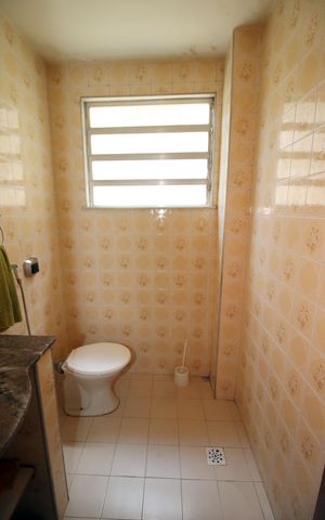 Casa à venda com 386m², 4 quartos e 2 vagasBanheiro Social 2