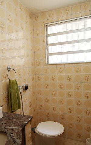 Casa à venda com 386m², 4 quartos e 2 vagasBanheiro Social 2