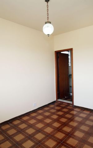 Casa à venda com 386m², 4 quartos e 2 vagasSuíte