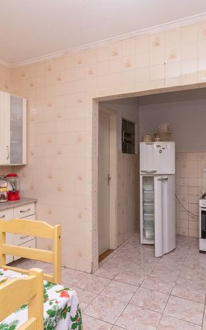 Casa à venda com 145m², 3 quartos e 2 vagasCozinha