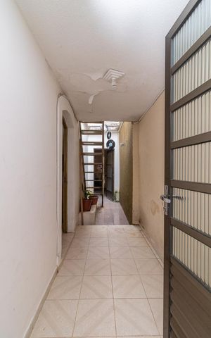 Casa à venda com 145m², 3 quartos e 2 vagasCorredor